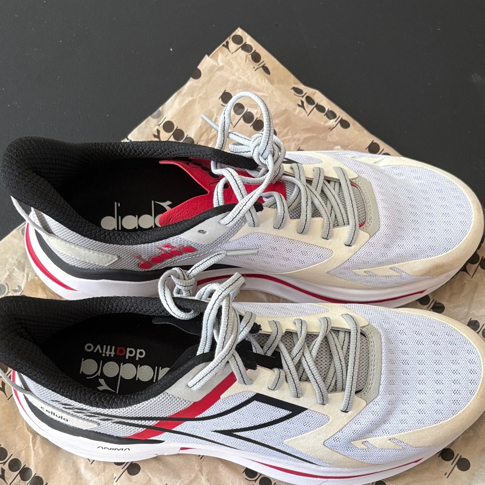 Diadora Men's Athletic Shoes in White and Red